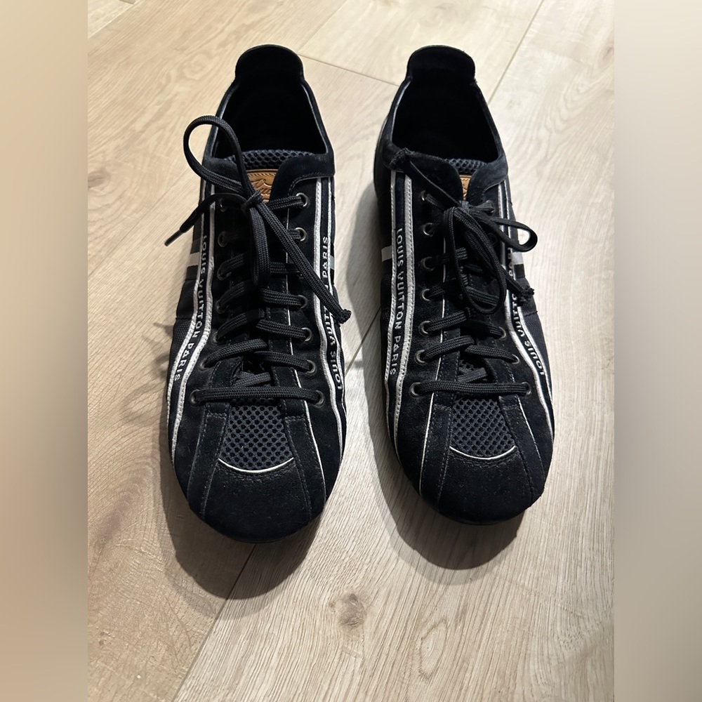 Louis Vuitton men’s sneakers, size 10. Pre owned condition